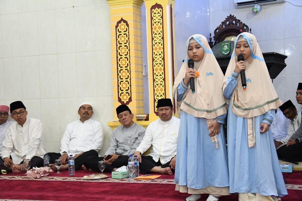 Peserta Hafiz Indonesia Asal Kabupaten Bengkalis Tampil Dihadapan Bupati Amril