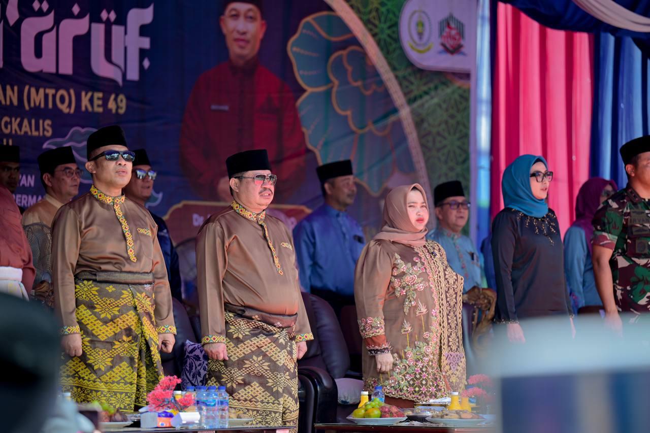 Ribuan Peserta Pawai Taaruf MTQ Ke-49 dilepas Bupati dan Wakil Bupati Bengkalis
