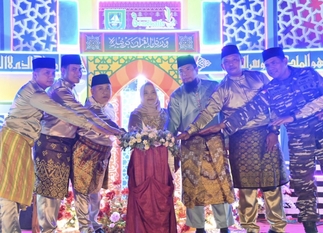 Bupati Buka MTQ Ke-XXIX Tingkat Kecamatan Bantan, Bersama Pemerintah Provinsi Pembangunan Jembatan Terus Digesa
