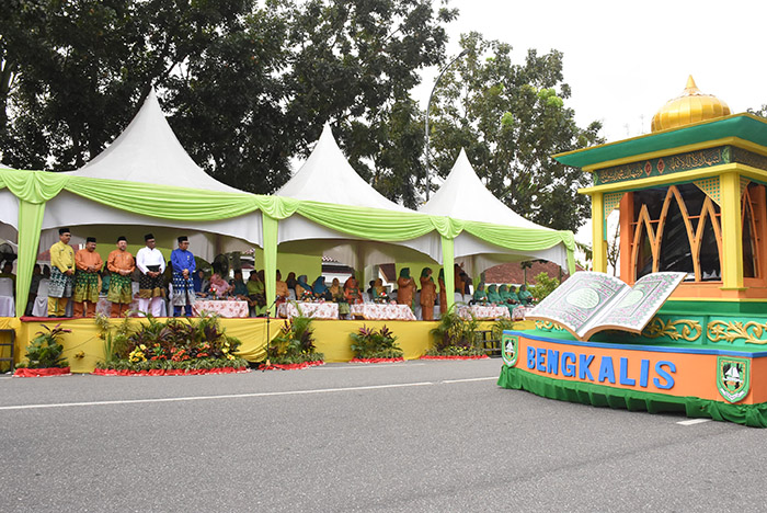Kafilah Bengkalis Tampil Semarak dan Percaya Diri di Pawai Ta’ruf