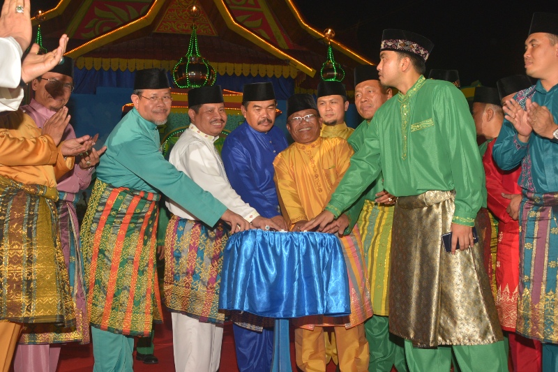 Buka MTQ Mandau, Bupati Berpesan Generasi Muda Jauhi Narkoba dan Pergaulan Bebas