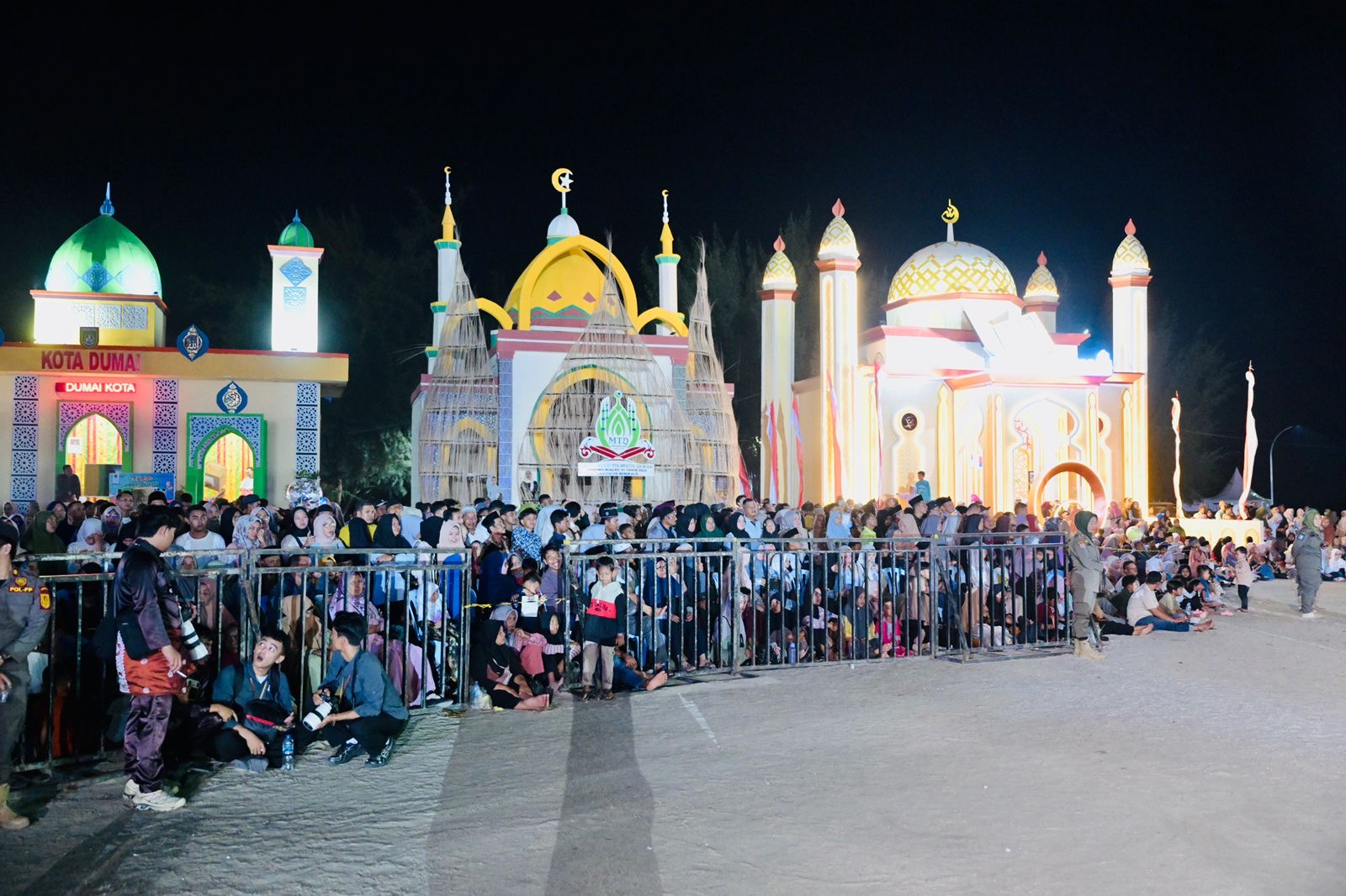 Momen Langka Penuh Berkah, Lautan Manusia Padati Malam Penutupan MTQ ke-43 Tingkat Provinsi Riau di Bengkalis