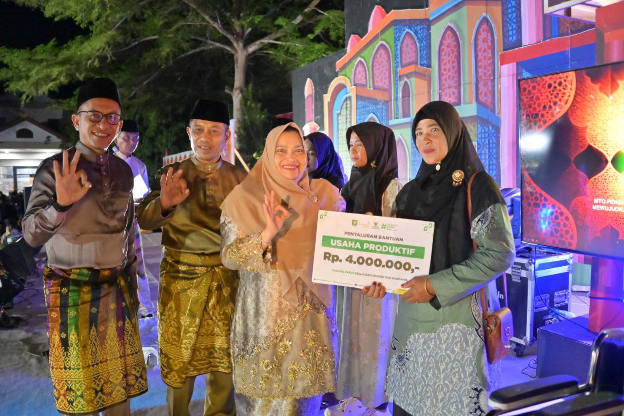 Kilau Akhlak Generasi Emas: Pesan Hati Bupati Kasmarni di Panggung MTQ Siak Kecil