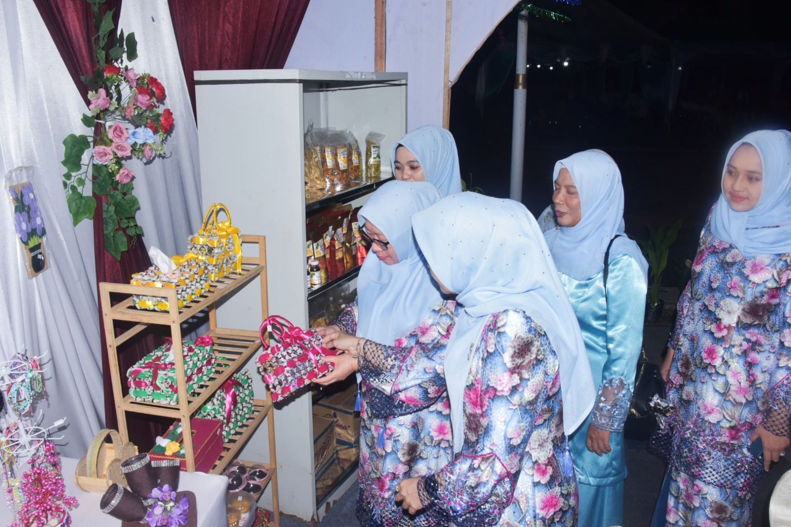 Semangat Ekonomi Ibu-Ibu Desa Warnai Kemeriahan MTQ Bandar Laksamana