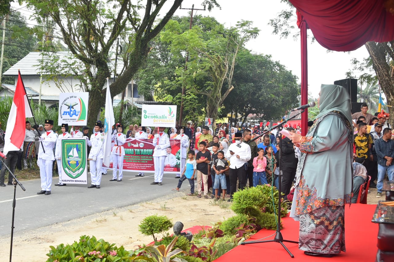 Puluhan Ribu Peserta Tumpah Ruah Mengikuti Pawai Taaruf MTQ Ke-48 Tingkat Kabupaten Bengkalis